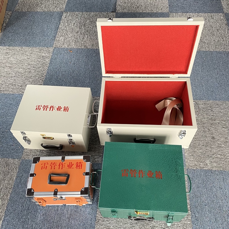 和硕爆破工程作业箱如何选择？玻璃钢与传统材质的全面对比